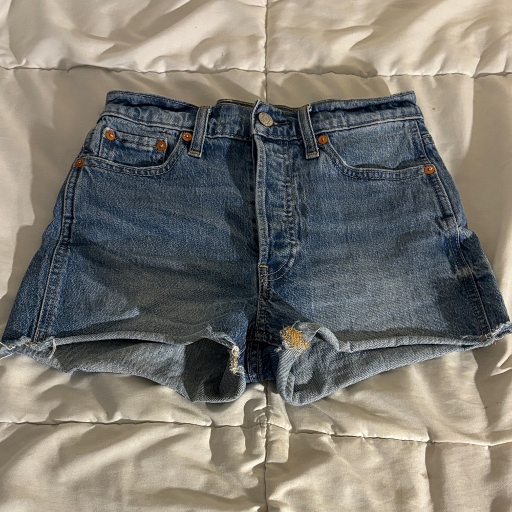 GAP Women’s Cheeky Short Classic Blue Denim Shorts